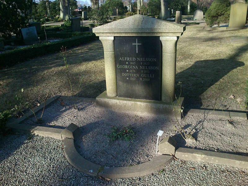 Grave number: Kg XII    26