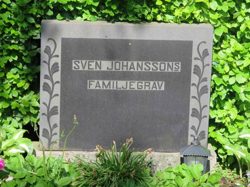 Grave number: HÖB N.RL    35