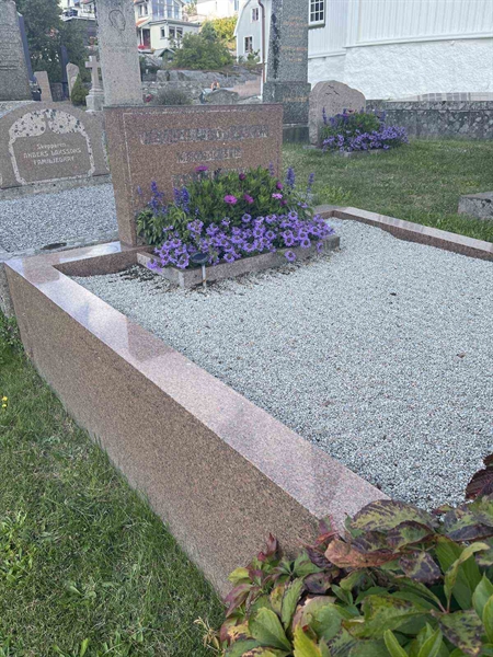 Gravnummer: 5    10-2