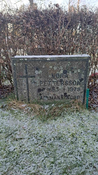 Gravnummer: 6 05    166