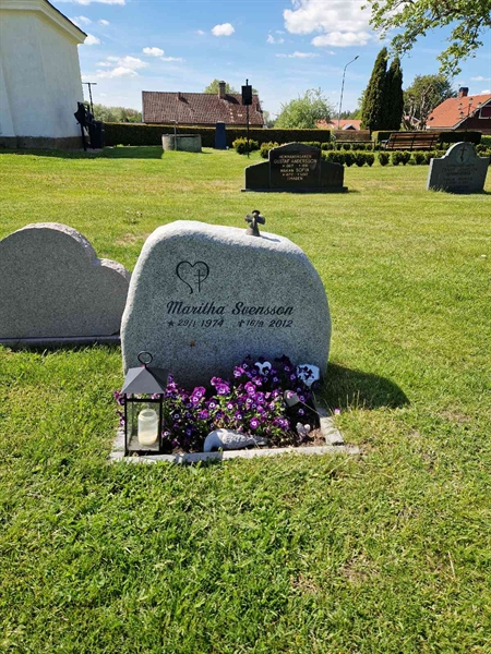 Grave number: 04 E   31, 32