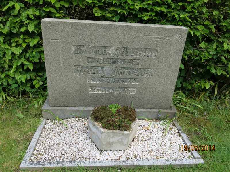 Grave number: Vitt VA3Ö    21, 22