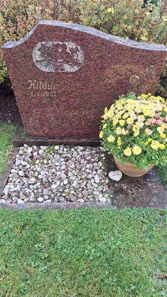 Grave number: VN G    56-57