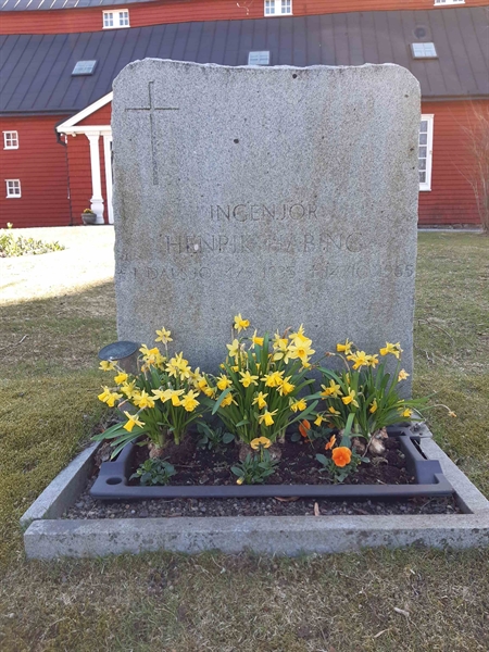 Grave number: HM 19   22