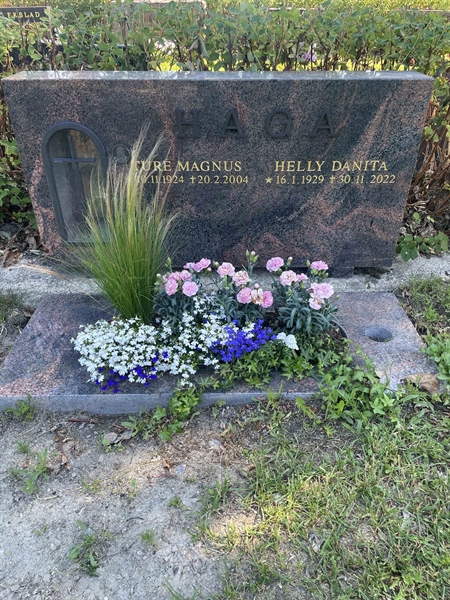 Grave number: N 9 3    25-28