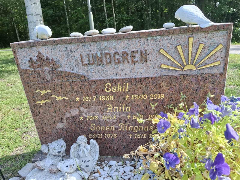 Grave number: 001 4  3693