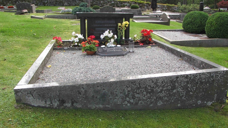 Grave number: HG DUVAN   340, 341