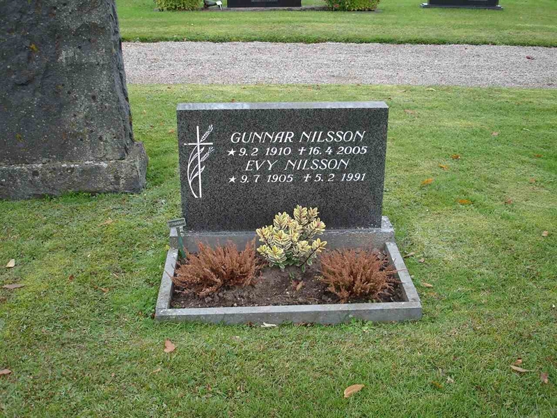 Grave number: FN F     5