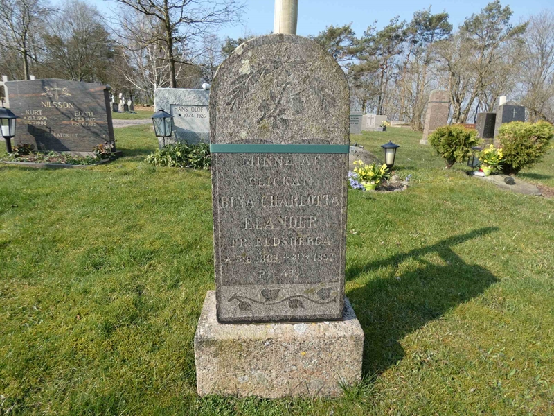 Grave number: EL 2   644