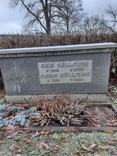 Grave number: 09 3    14-15