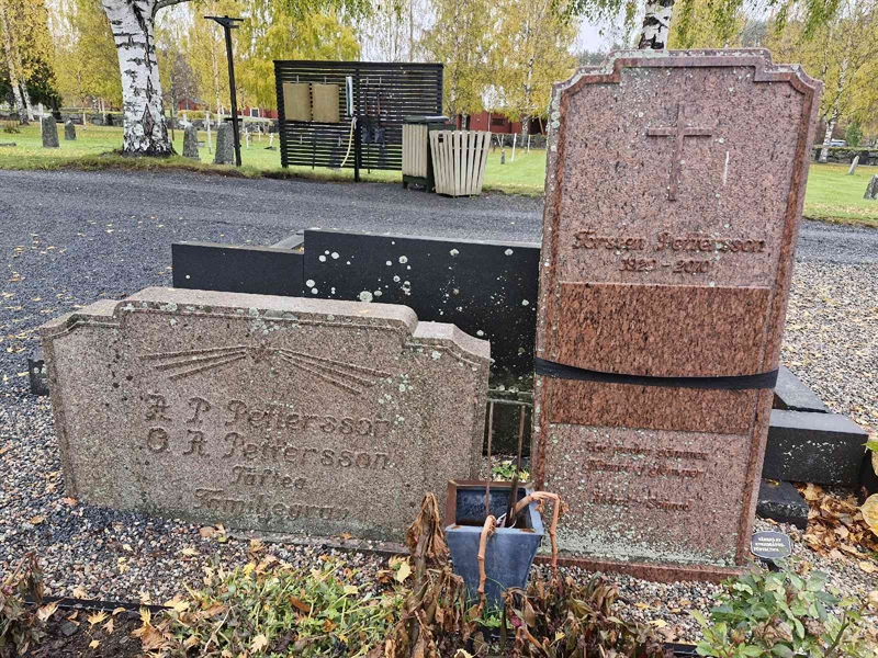 Grave number: AK A   872-874