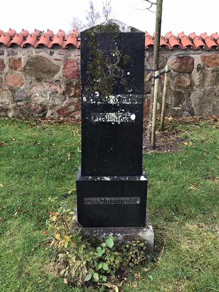 Grave number: SK 1 02  153, 154