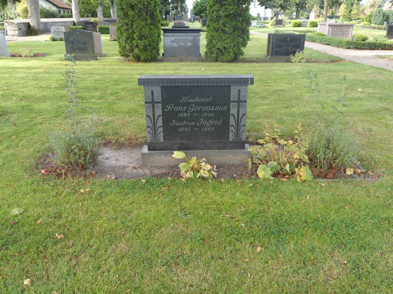 Grave number: SK G    59, 60