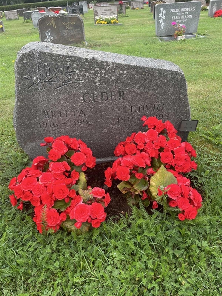 Grave number: R 4 174..418