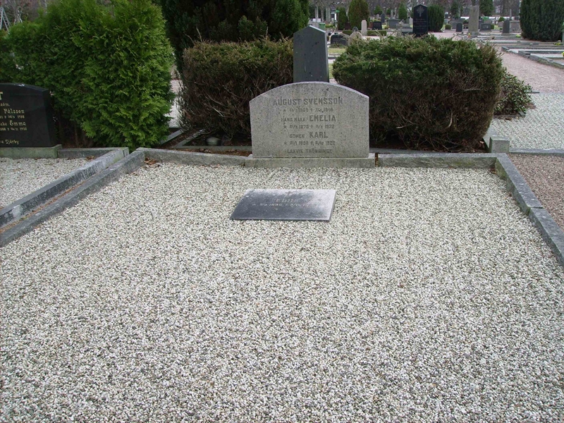 Grave number: LM 3 21  005
