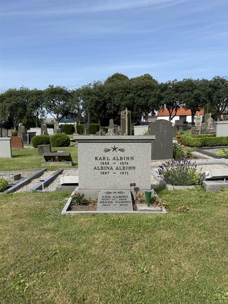 Grave number: ON C   488, 489