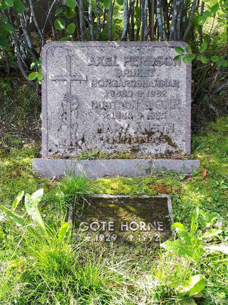 Gravnummer: NK F A   122