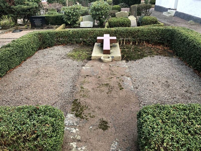 Grave number: GK D    17