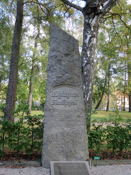 Grave number: HÖB GL.R     3