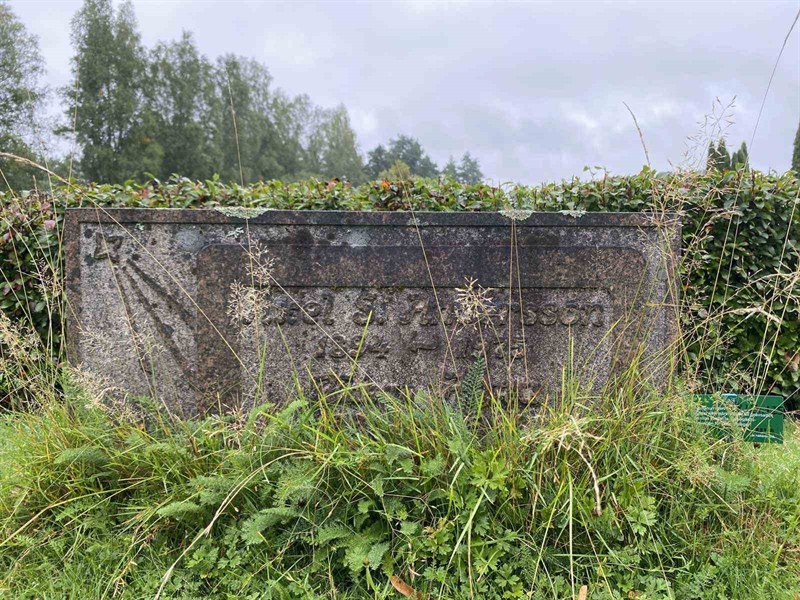 Grave number: 1 18    124, 125