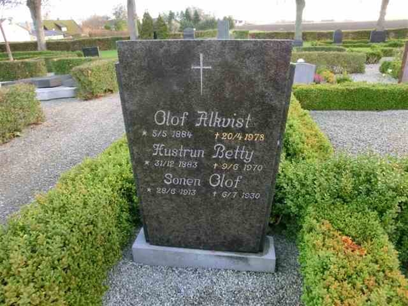 Grave number: ÖK N    002