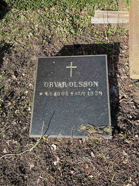 Grave number: VV D     1