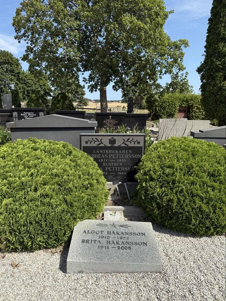 Grave number: SP A   881, 882