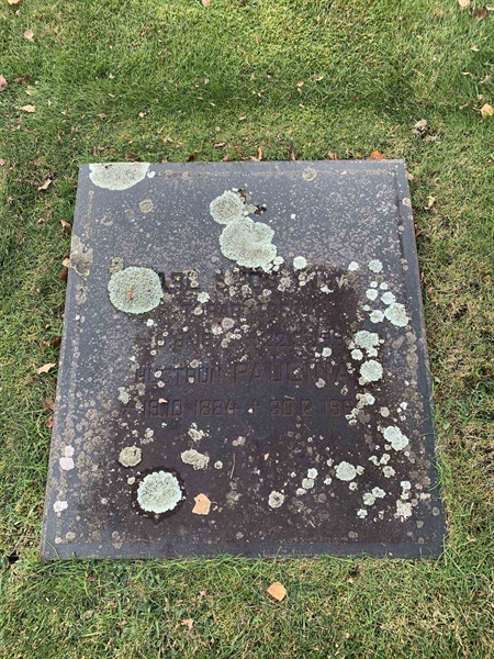 Grave number: VK B   156, 157