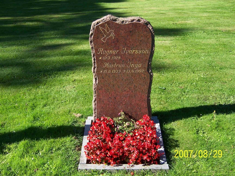 Grave number: 1 3 U1   183