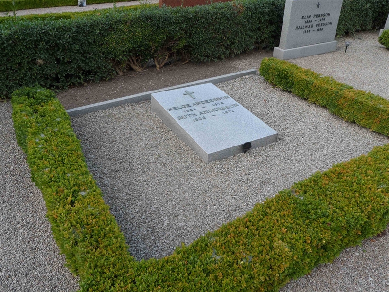 Grave number: HNK H    68, 69