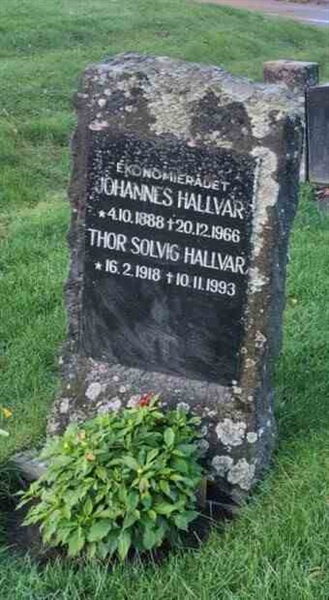 Grave number: 1 GB2 03     18-19