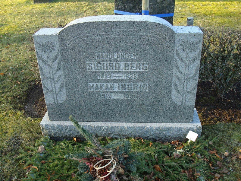 Grave number: KU 02    36, 37