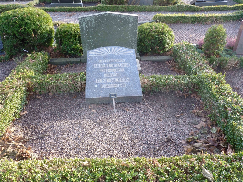 Grave number: VK C     7