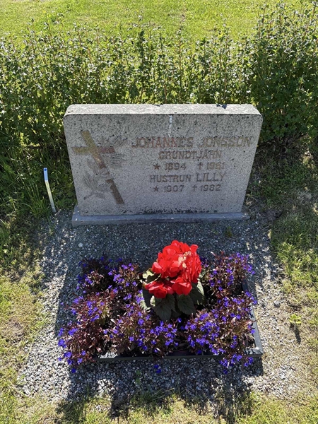 Grave number: 4 G GK    44-45