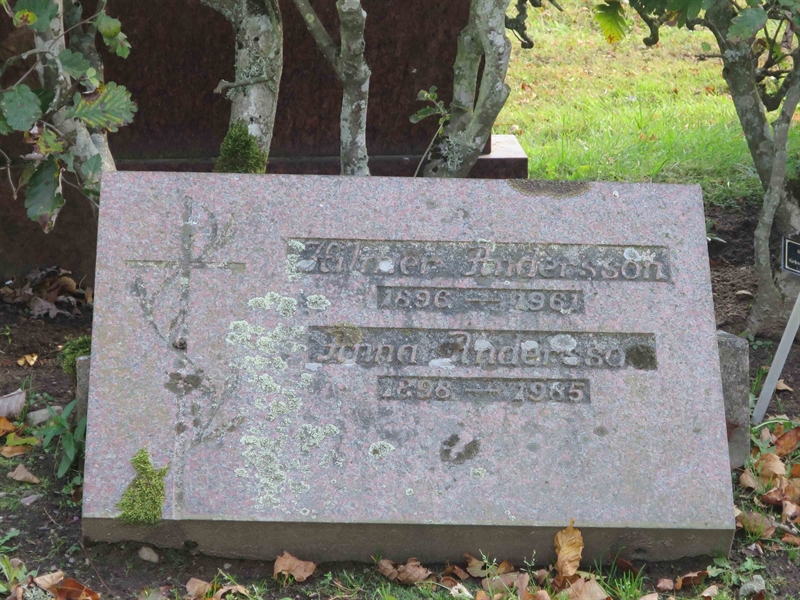 Grave number: HK J    11, 12