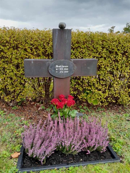 Grave number: 2 NYA   752-753