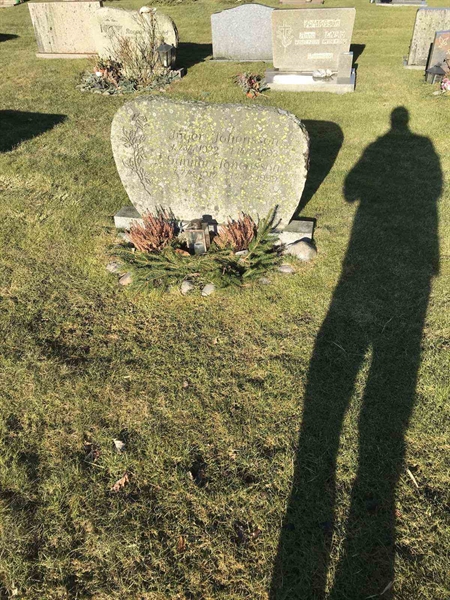 Grave number: SN 03     9, 10