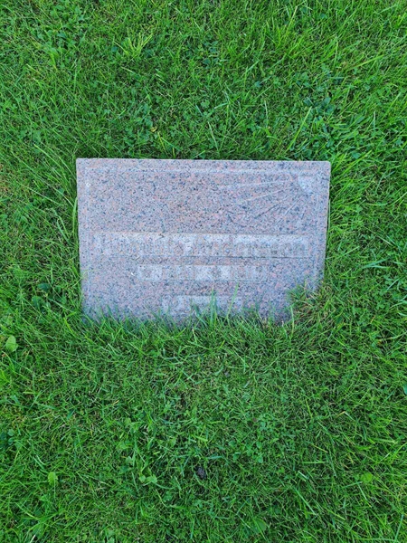 Grave number: KG 09   550