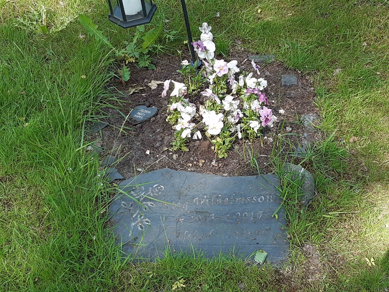Grave number: KA 16    32