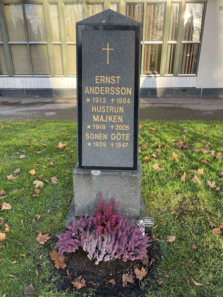 Gravnummer: GK F 2   165