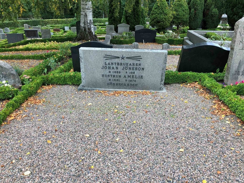 Grave number: Kå 21    37, 38