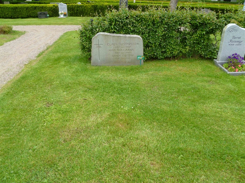 Grave number: ROG C  107, 108