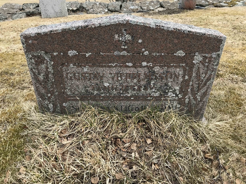 Grave number: KA C   642, 643