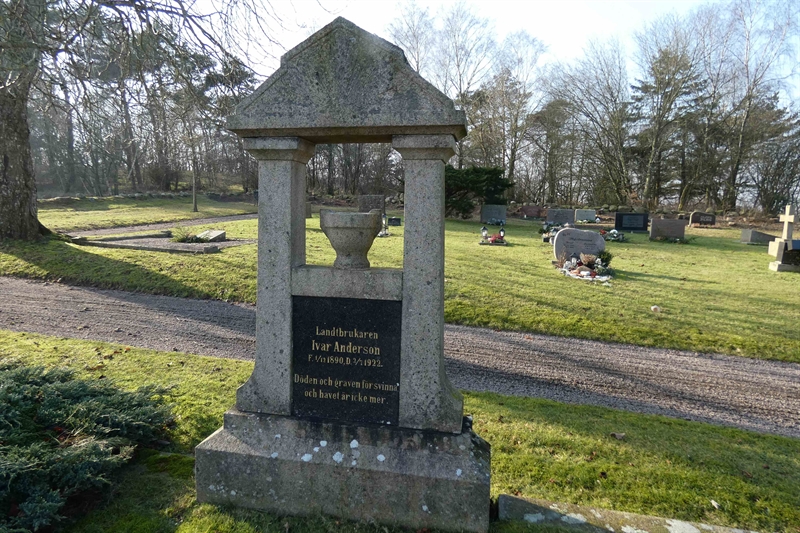 Grave number: EL 1   121A