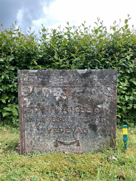 Gravnummer: 1 06    240