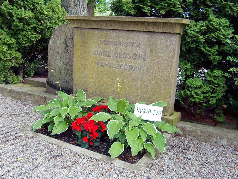 Grave number: HÖB 10   287