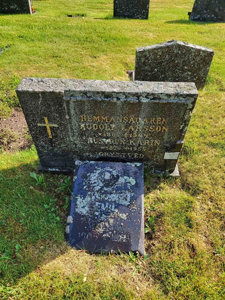 Grave number: kö 01 08   179