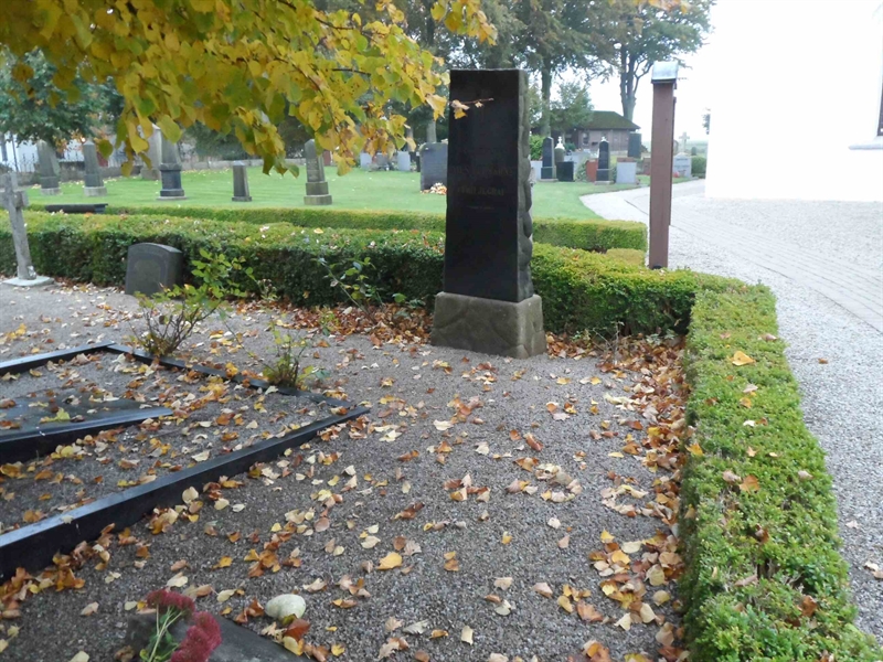 Grave number: 2 01     1