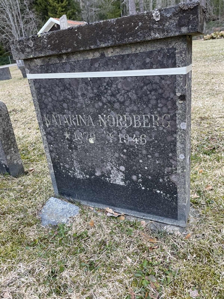 Grave number: R 2   120-E