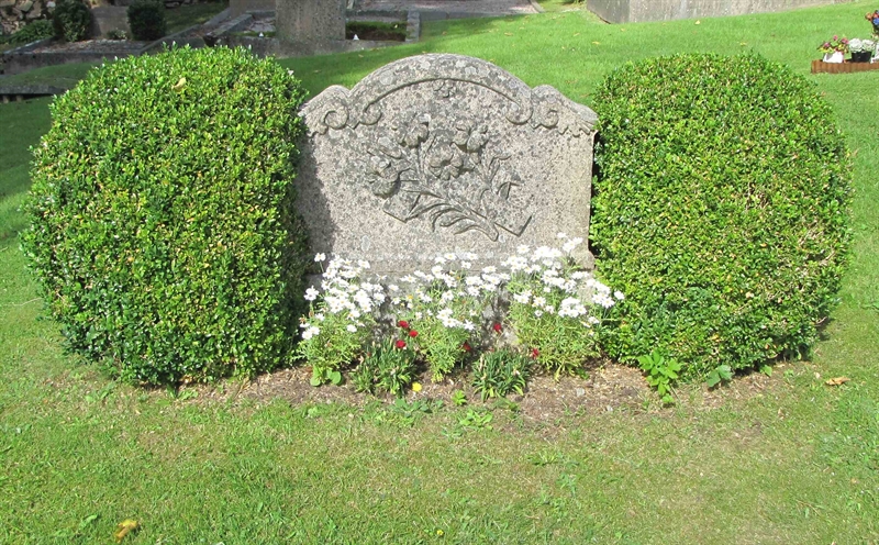 Grave number: HG MÅSEN   515, 516